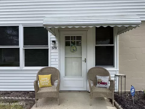 68 D Kennedy Dr, Whiting, NJ 08759