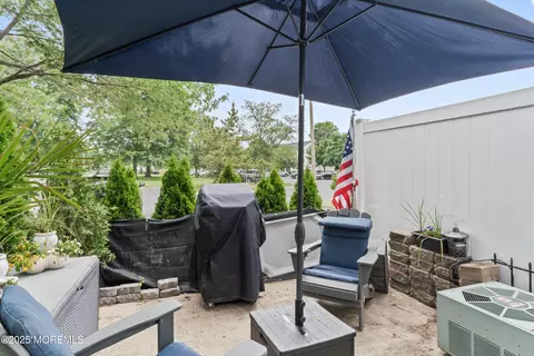 70 Madison Ct, Tinton Falls, NJ 07712