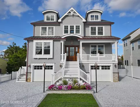 674 Lake Ave, Bay Head, NJ 08742