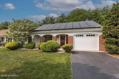 41 Tarworth Ter, Manchester, NJ 08759