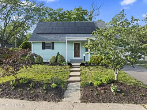 11 Bryant Dr, Jackson, NJ 08527