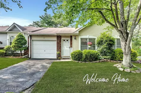 62 Woodshill Dr S, Lakewood, NJ 08701