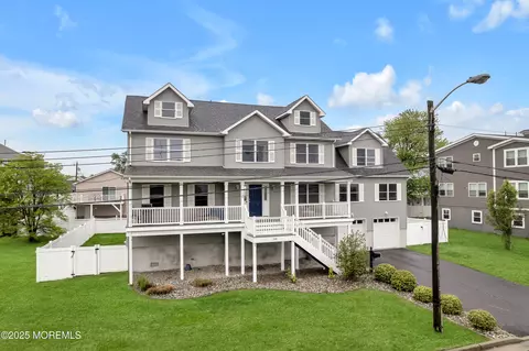 728 Brook Ave, Union Beach, NJ 07735