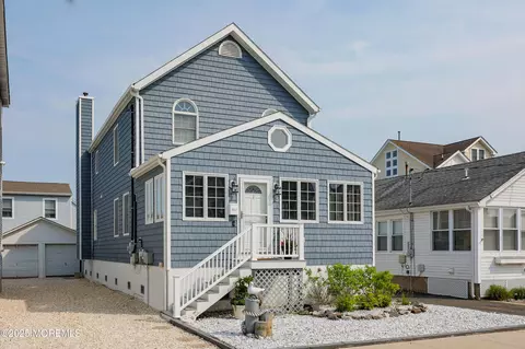 3 Watson Pl, Manasquan, NJ 08736