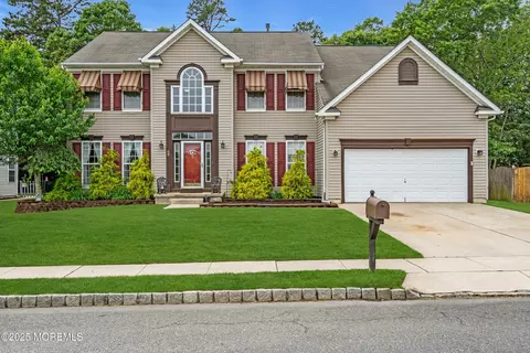 46 Timberline Rd, Bayville, NJ 08721