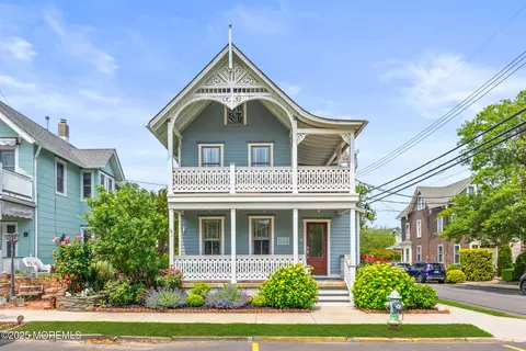 91 Cookman Ave, Ocean Grove, NJ 07756