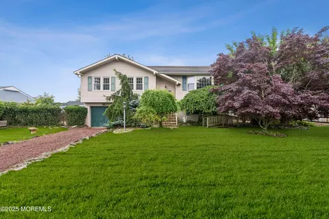 508 Buttonwood Dr, Lanoka Harbor, NJ 08734