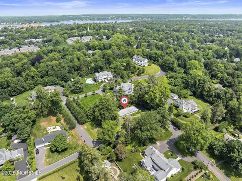 23 Fox Hill Dr, Little Silver, NJ 07739