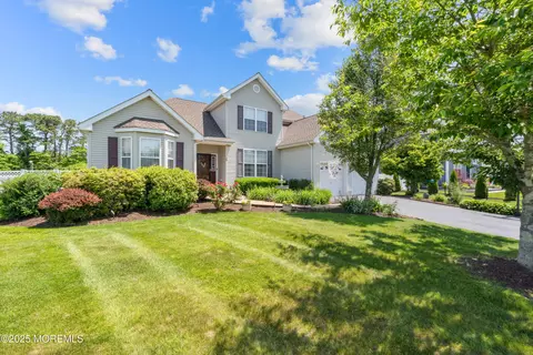 22 Hannah Lee Rd, Barnegat, NJ 08005