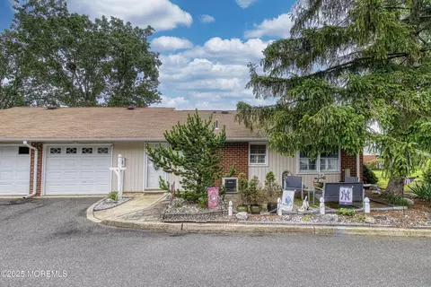 1041 Aberdeen Dr # A, Lakewood, NJ 08701