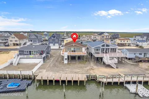 233 Heron Rd, Tuckerton, NJ 08087