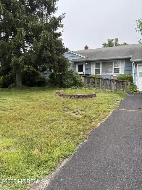 321 Green Tree Rd, Brick, NJ 08724