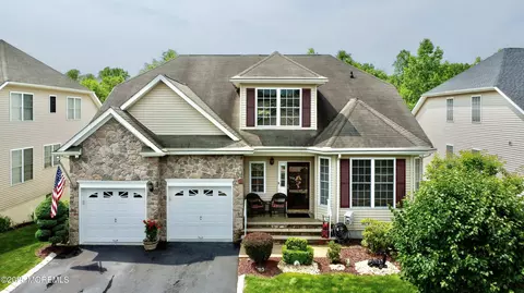 435 Edinburgh Pl, Marlboro, NJ 07746