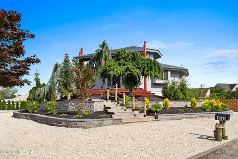 1025 Bayview Ave, Bayville, NJ 08721