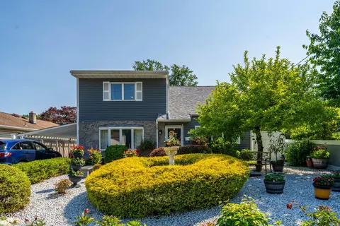 3104 Sunset Ave, Ocean, NJ 07712