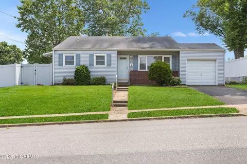 13 Copper Ln, Hazlet, NJ 07730