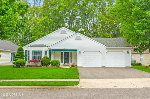 65 Brant Dr, Brick, NJ 08724