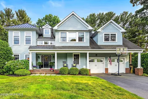 74 Linden Dr, Fair Haven, NJ 07704