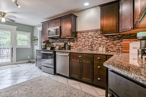 48 Brookside Ave, Old Bridge, NJ 08857 photo 13