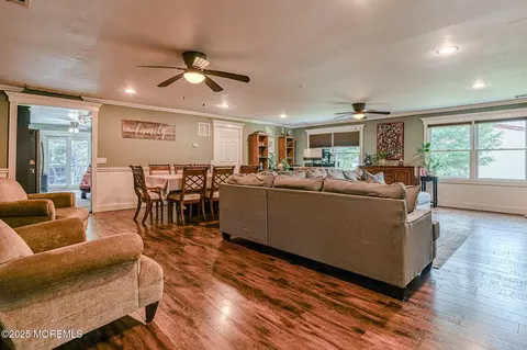 48 Brookside Ave, Old Bridge, NJ 08857 photo 5