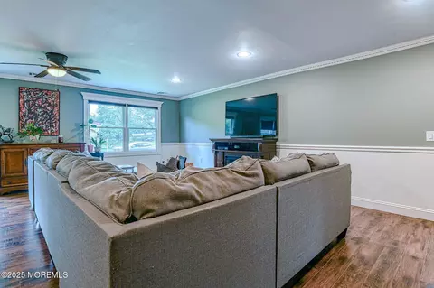 48 Brookside Ave, Old Bridge, NJ 08857 photo 8