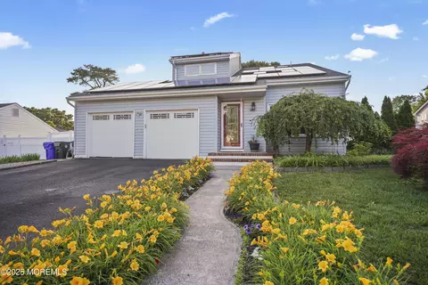 941 Chelsea Dr, Brick, NJ 08724