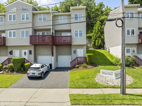 255 Shore Dr #8, Highlands, NJ 07732