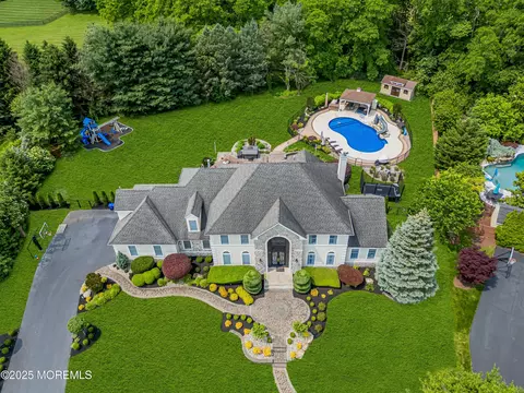 22 Coleridge Dr, Marlboro, NJ 07746