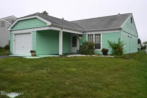22 Elmswell Ave, Manchester, NJ 08759