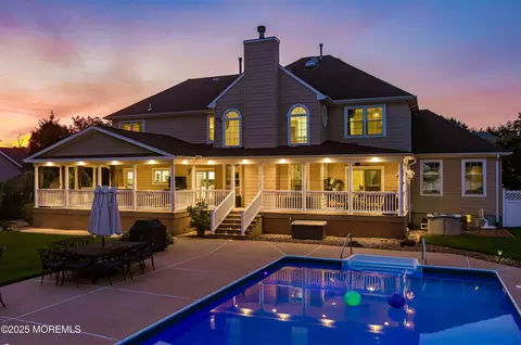 120 Newington Ln, Toms River, NJ 08755