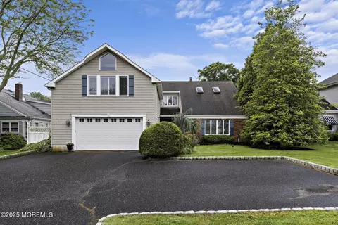 14 West St, Monmouth Beach, NJ 07750