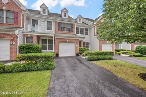 50 Fells Dr, Manalapan, NJ 07726