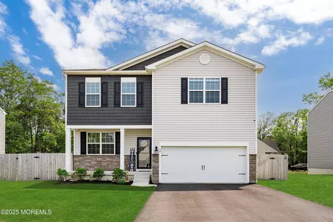 34 Phoebe Dr, Barnegat, NJ 08005