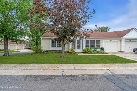 1091 Canterbury Dr # A, Manchester, NJ 08759