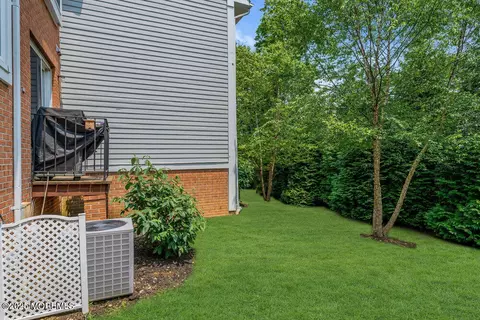 65 E River Rd #28, Rumson, NJ 07760 photo 38