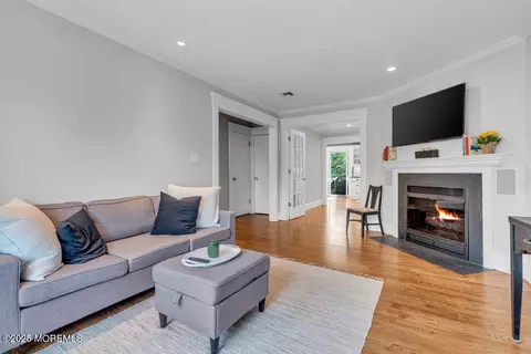 65 E River Rd #28, Rumson, NJ 07760 photo 10
