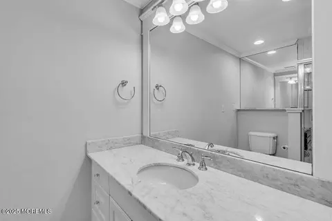 65 E River Rd #28, Rumson, NJ 07760 photo 29