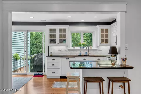 65 E River Rd #28, Rumson, NJ 07760 photo 2