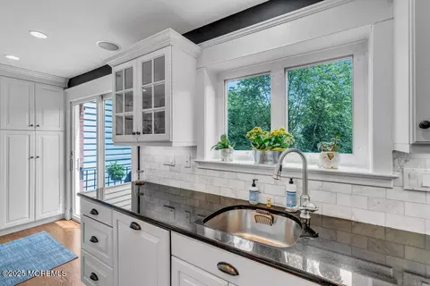 65 E River Rd #28, Rumson, NJ 07760 photo 12