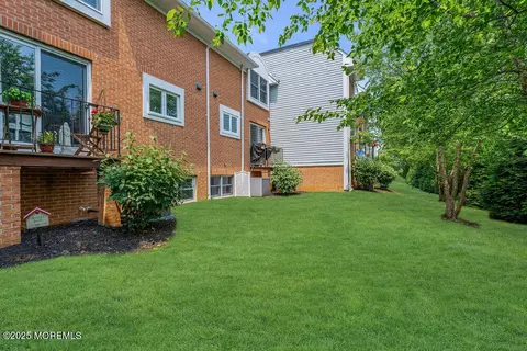 65 E River Rd #28, Rumson, NJ 07760 photo 4