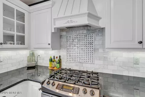 65 E River Rd #28, Rumson, NJ 07760 photo 15