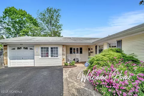 153 Lloyd Rd, Matawan, NJ 07747