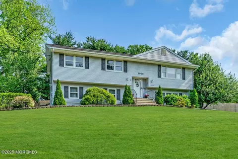 3009 Alicia Dr, Wall, NJ 07719