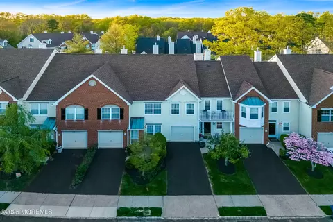 54 Tanya Cir, Ocean, NJ 07712