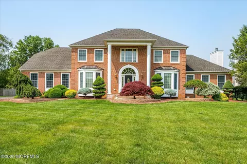 1 Christie Ln, Freehold, NJ 07728