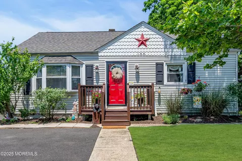 146 Main St, Port Monmouth, NJ 07758