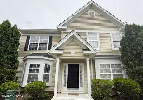 284 Brookfield Dr, Jackson, NJ 08527