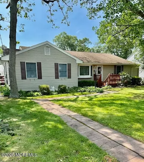 633 Thoroughfare Rd, Brick, NJ 08724