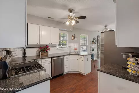 724 Sandy Hook Dr, Forked River, NJ 08731 photo 11