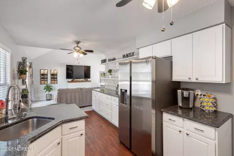 724 Sandy Hook Dr, Forked River, NJ 08731 photo 12